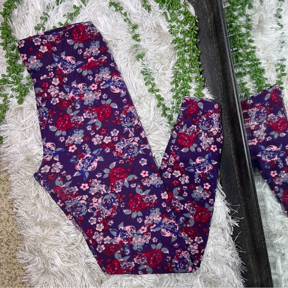 🌼3/$30🌼Lularoe Floral Printed One Size Leggings - Picture 2 of 14